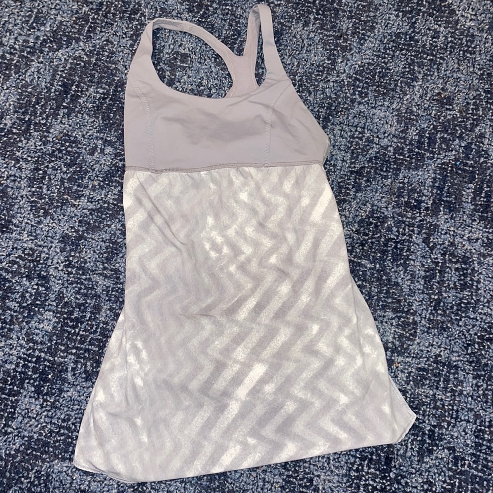 never woken sliver and gray lulu tank!